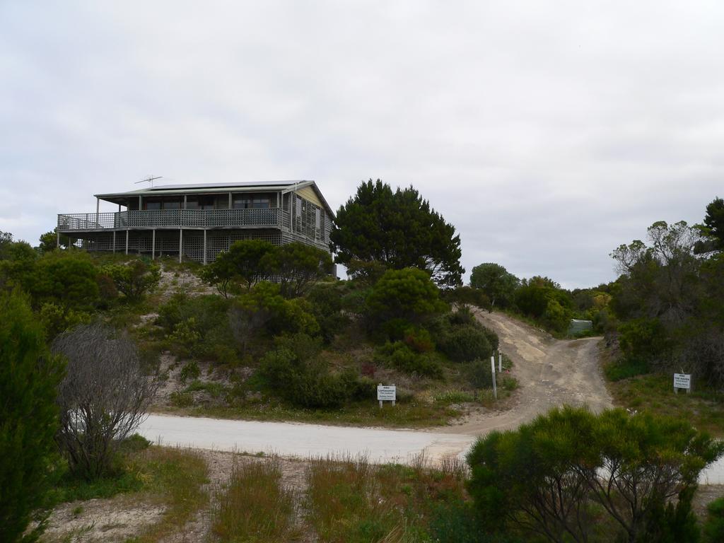Lantauanan - The Lookout Villa Island Beach Buitenkant foto